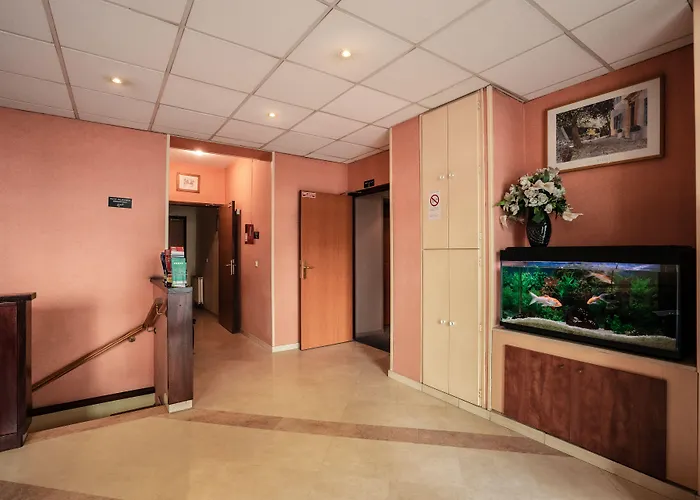 Hotel Neptune Place D'Italie Paris