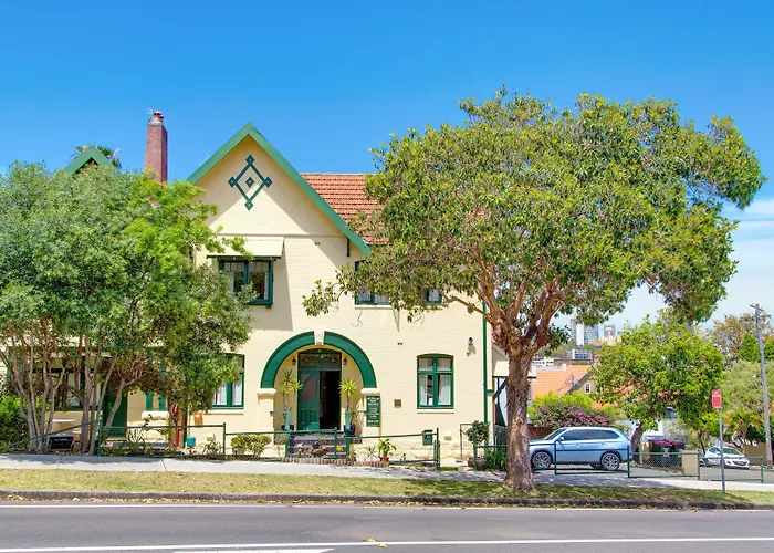 Neutral Bay Lodge Sydney