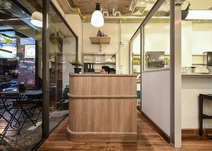 Good One Poshtel & Cafe Bar Hostel Bangkok