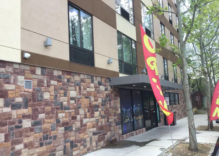 Ramada By Wyndham Bronx Terminal Hotel New York