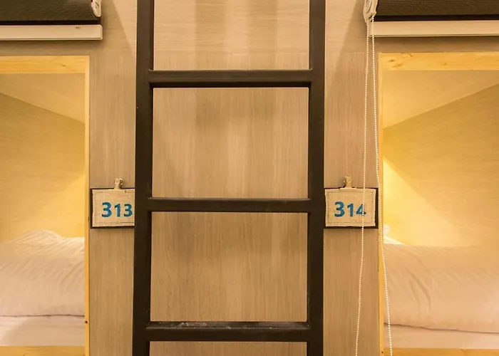 Lazy Sunday Hostel Bangkok