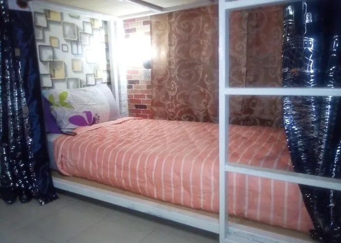 Ban Kru Ae Mixed Dorm Bed & Breakfast Bangkok
