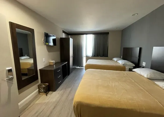 Royal Hotel Bronx New York