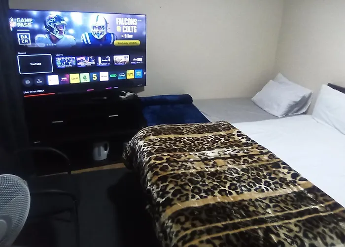 Romantic Guest Rooms London