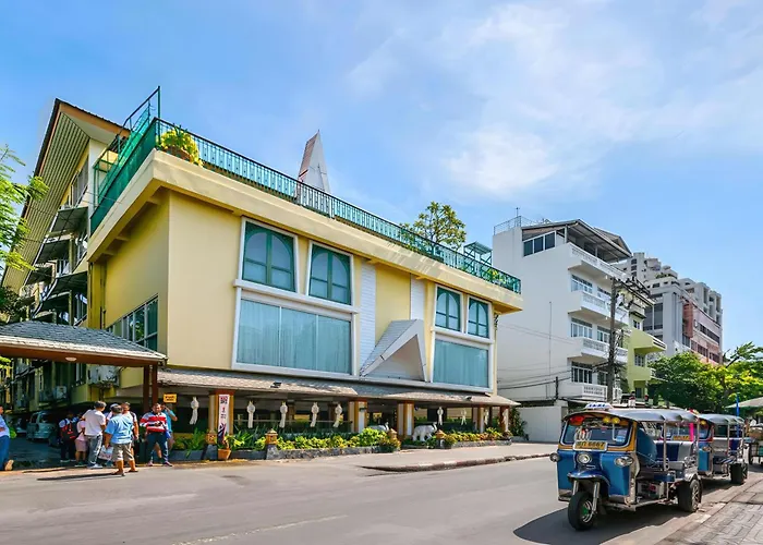 Royal Ivory Sukhumvit Nana Hotel Bangkok