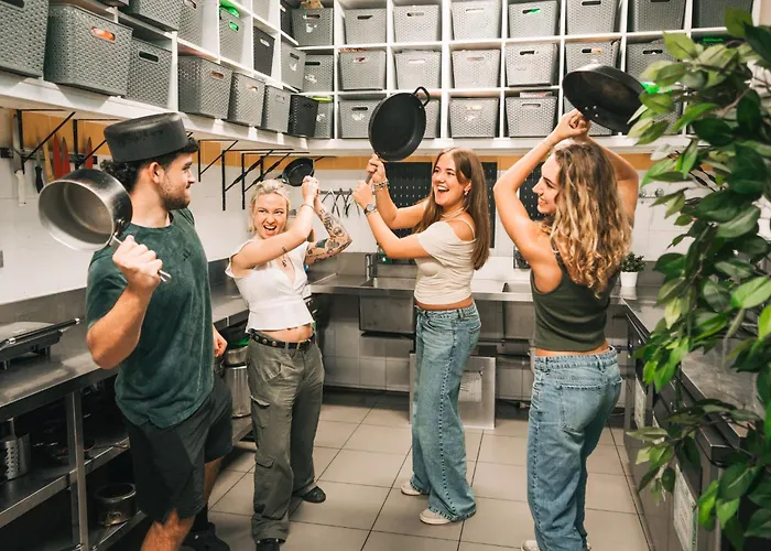 Mad Monkey Potts Point Hostel Sydney