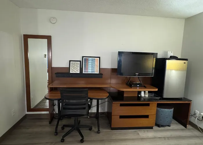 Canadas Best Value Inn Kelowna