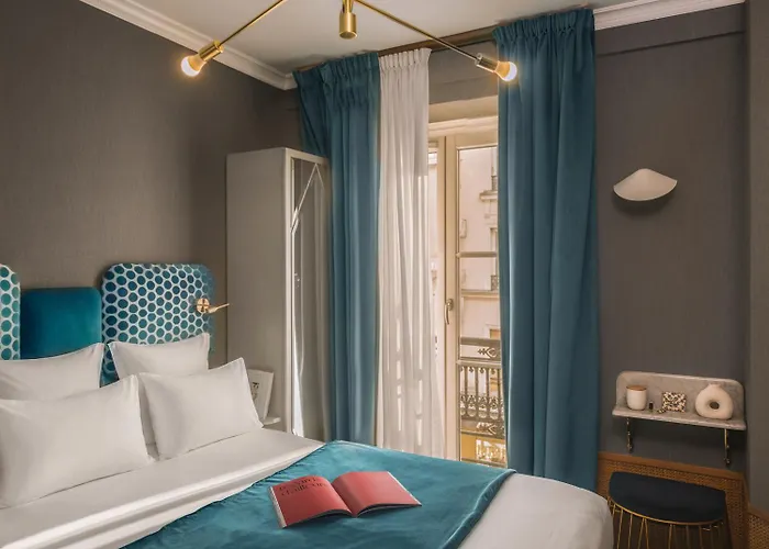 Handsome Hotel Paris