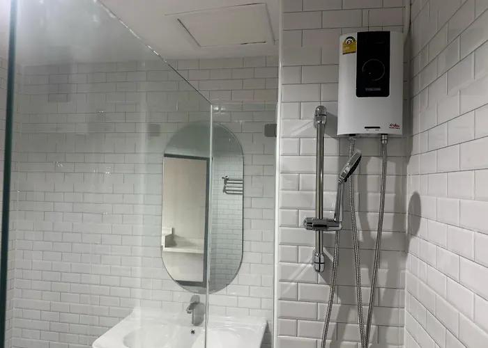 Luck Hotel Huai Khwang Mrt Ratchada Bangkok