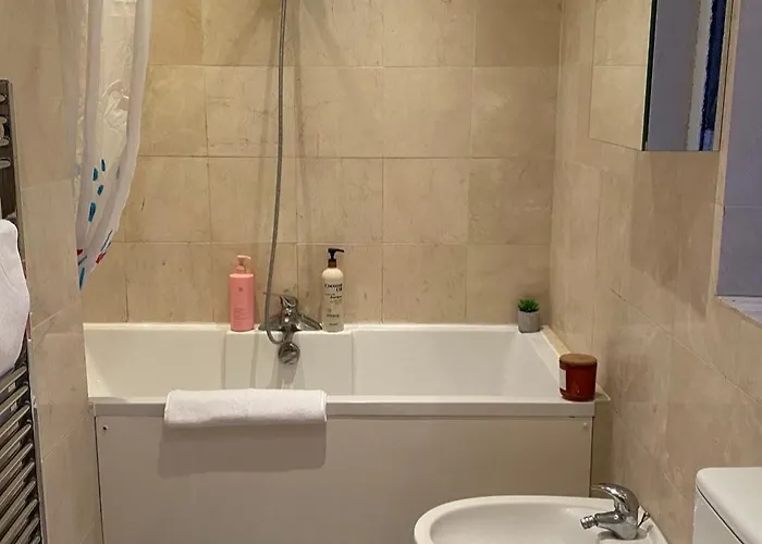 Prime Location London W5 Hotel