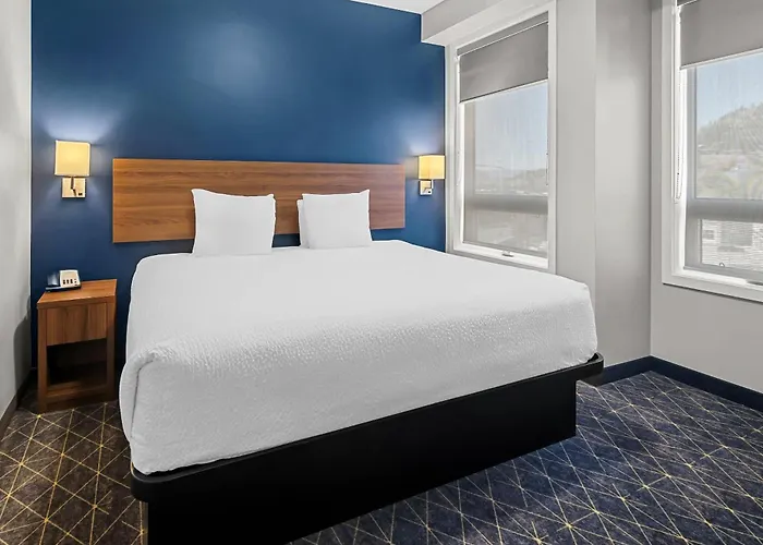 Park Inn By Radisson, Kelowna