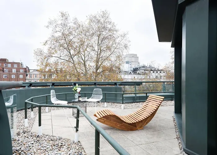 Fitzrovia Apartments By Dmontrio London