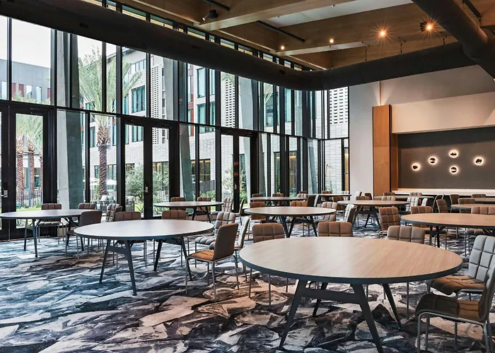 Ac Hotel By Marriott Phoenix North Norterra