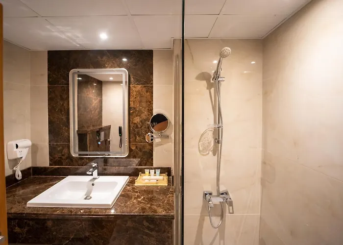 Smana Hotel Al Raffa Dubai