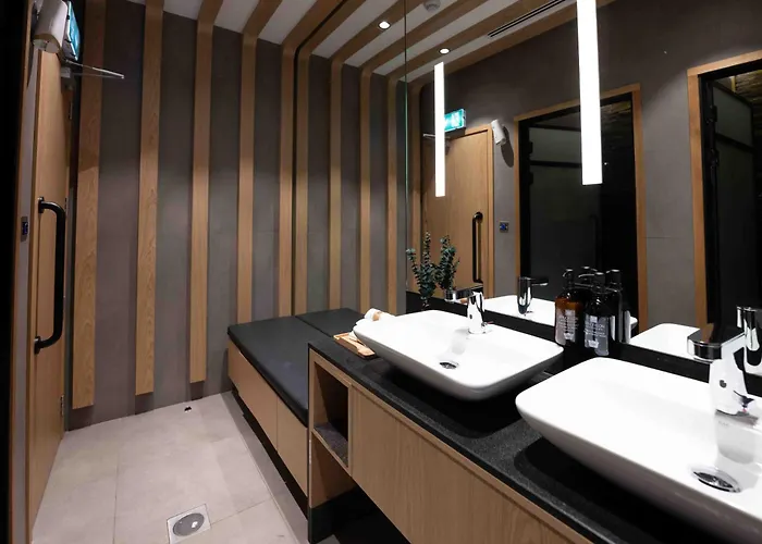 Sleepover Terminal 3, Concourse B - Formerly Sleep 'N Fly Dubai