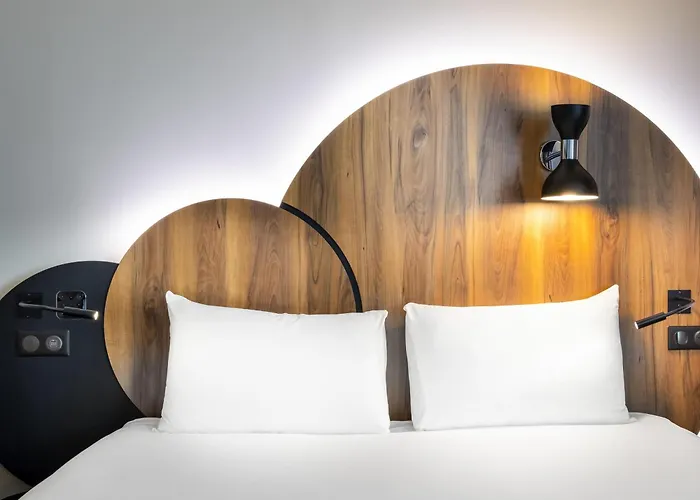 Ibis Styles Paris Meteor Avenue D'Italie Hotel