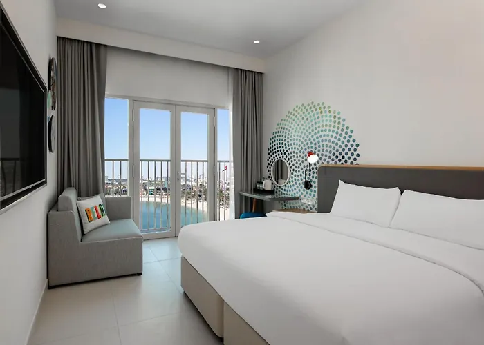 Rove La Mer Beach, Jumeirah Dubai