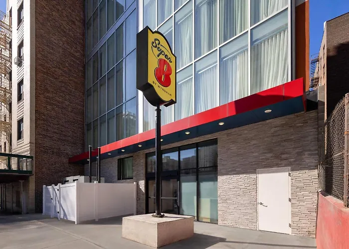 Super 8 By Wyndham Bronx Near Stadium New York