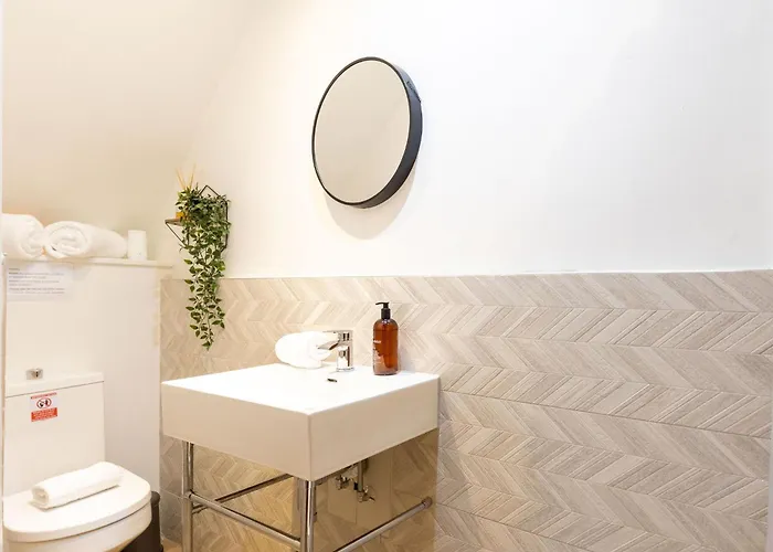 38 Bide Collective Hotel Edinburgh