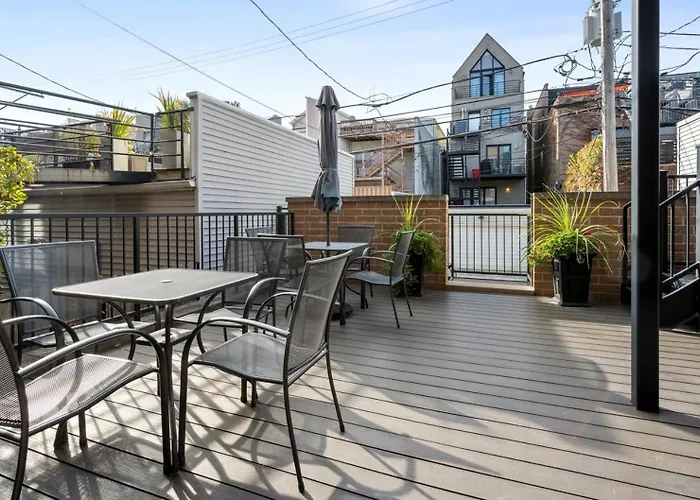 The Sono Chicago Bed & Breakfast