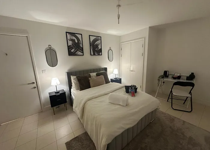 Beautiful Spacious Kingsize Room Near Oval Station London