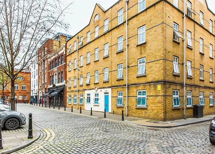 Alexander Fleming House, London Hotel
