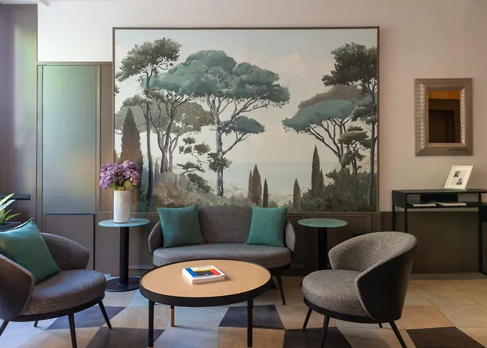 Central Hotel Paris