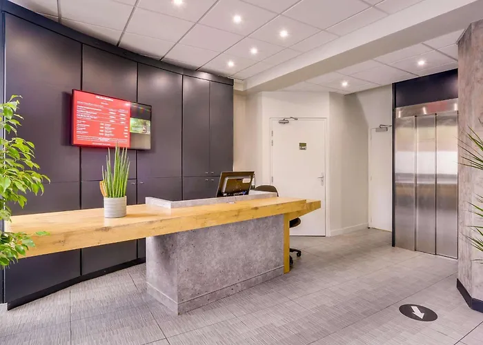Ibis Daumesnil Porte Doree Paris