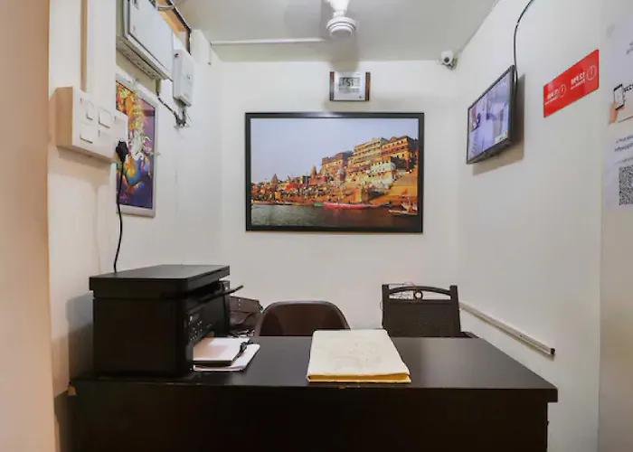 Hotel O Golden Cafe Chennai