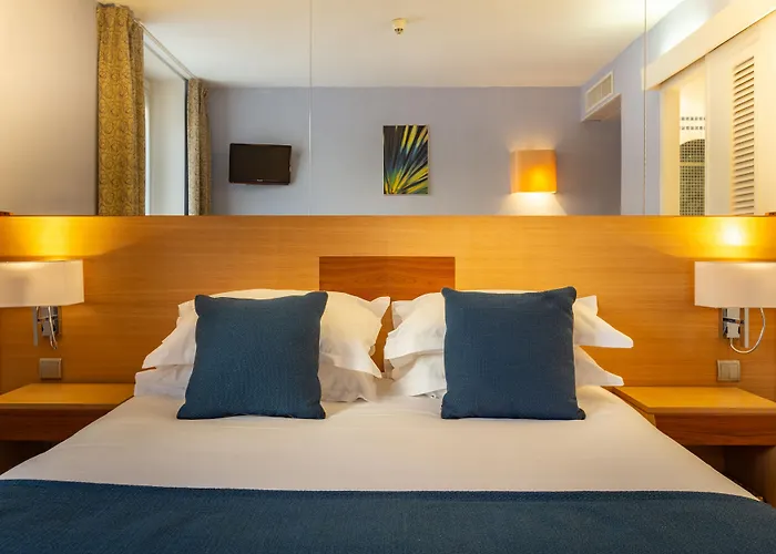 Hotel Pavillon Bastille Paris
