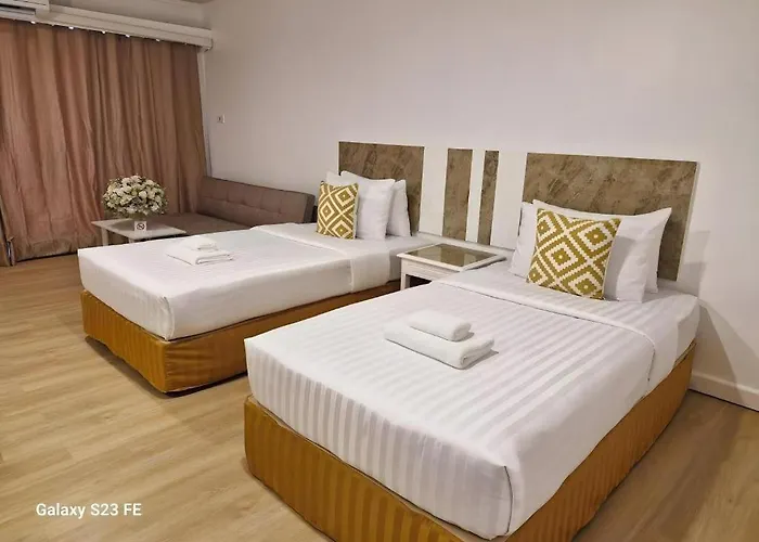 Town In Town Gardent Resort Bangkok