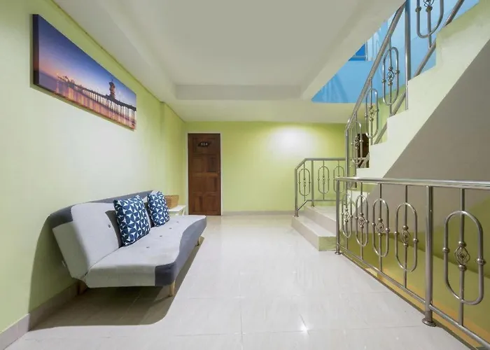 Oyo 818 Suksomboon Residence Bangkok
