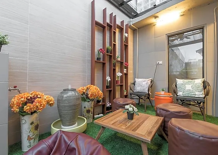 Augusta Hostel Bangkok