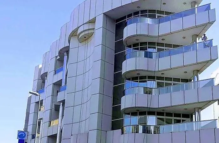 Wave International Hotel Dubai