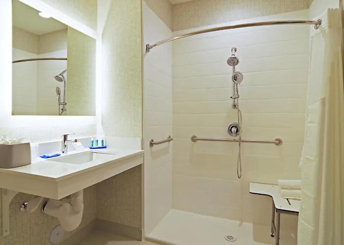 Holiday Inn Express & Suites - Phoenix North - Scottsdale By Ihg