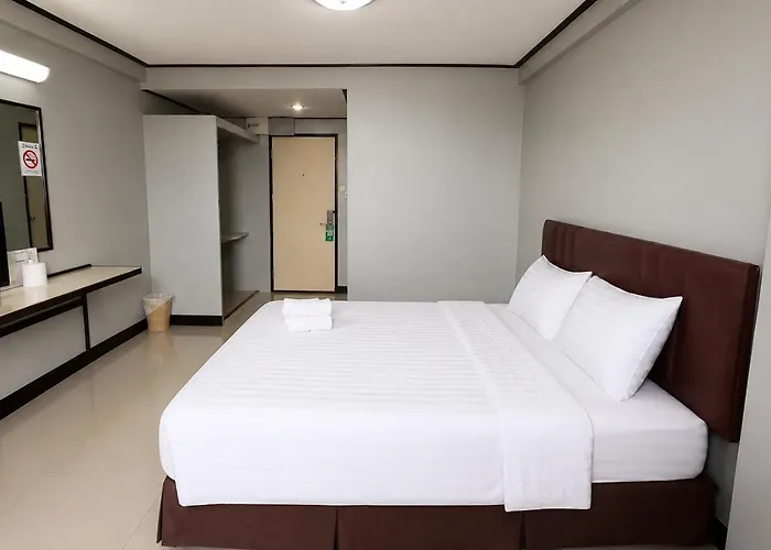 Happyland Mansion Hotel Bangkok