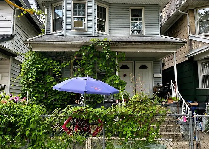 Classical American House 4 New York