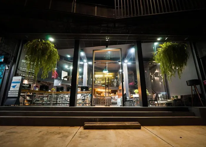Sook Station Hostel Bangkok