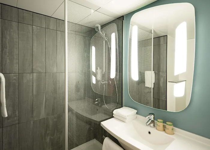 Ibis Paris Gare De Lyon Ledru Rollin Hotel