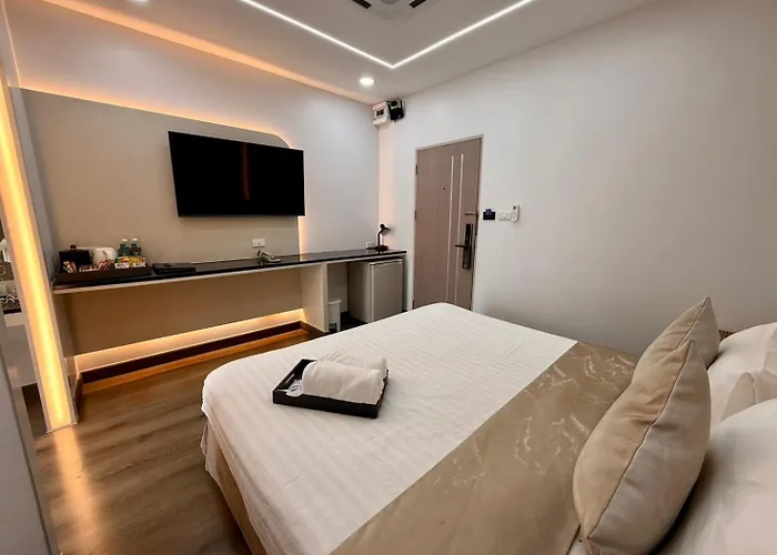 Bed By City Hotel Bangkok