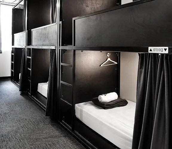 The Pod Sydney Hotel