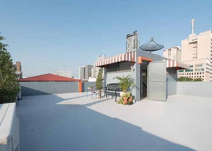 Baansu Hostel Bangkok