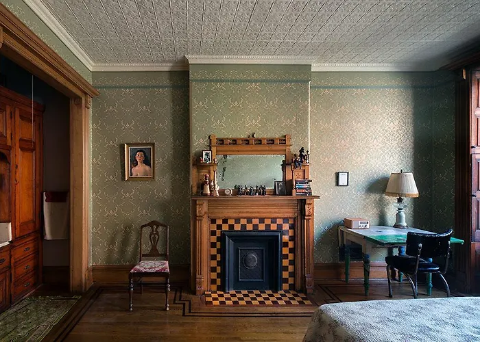 The Harlem Flophouse Hotel New York