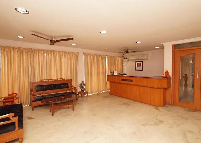 Lloyds Serviced Apartments, Near Music Academy Chennai