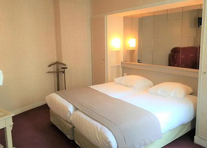 Hotel Eiffel Kensington Paris