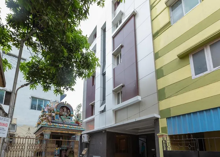 Oyo 17224 Swarnam Residency Hotel Chennai