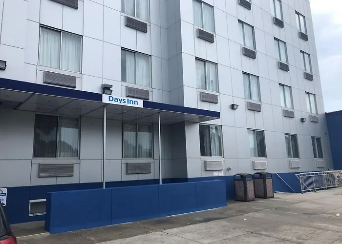Days Inn By Wyndham Brooklyn Borough Park New York