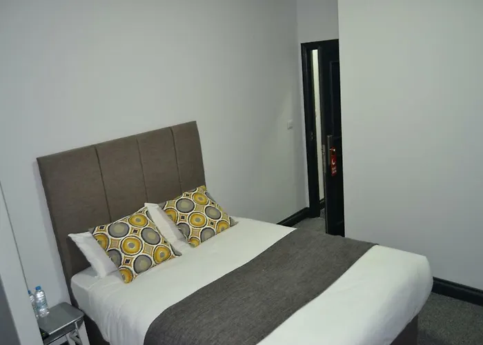 Manor House London Hotel