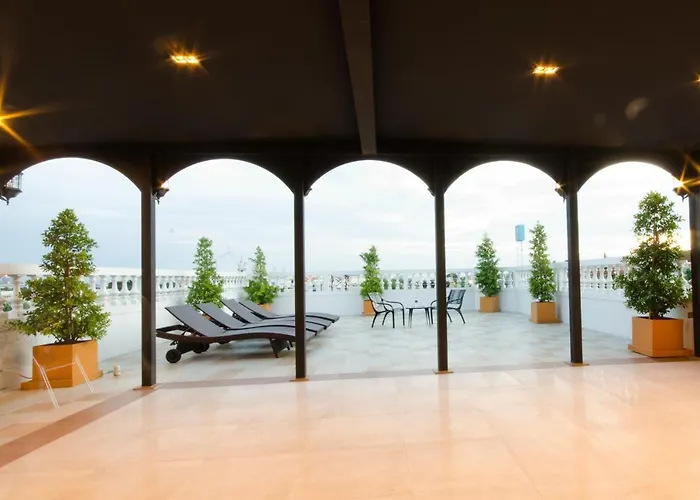 Violet Tower At Khaosan Palace Bangkok