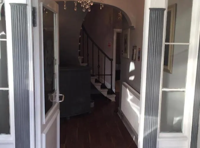 The Ocean Inn Edinburgh